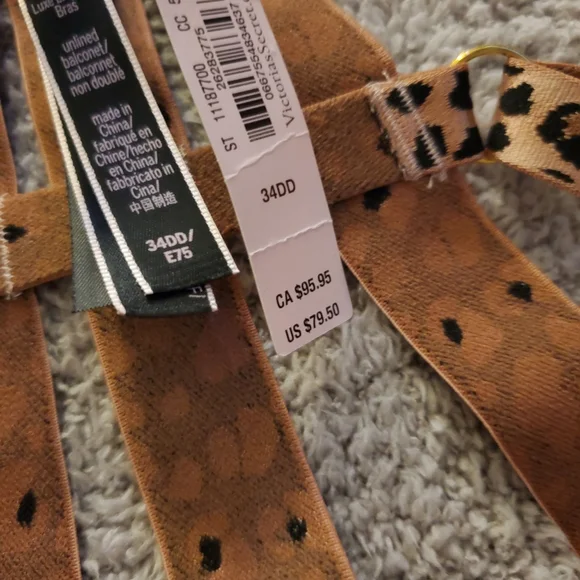 Victoria's Secret Very Sexy open cup bra - Picture 4 of 5